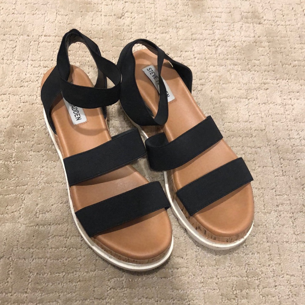 Steve Madden sandal